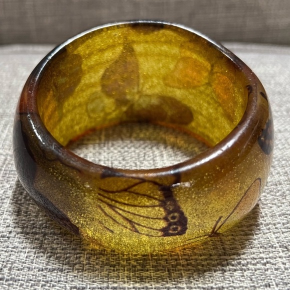 Vintage Lucite Rare 70’s Boho Asymmetrical Organic Butterfly Glitter Bangle - Picture 5 of 13